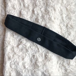 Lululemon black headband
